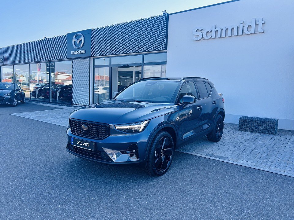 Volvo XC40 B3 Ultra Black Edition XC40 B3 Ultra Black Edition  