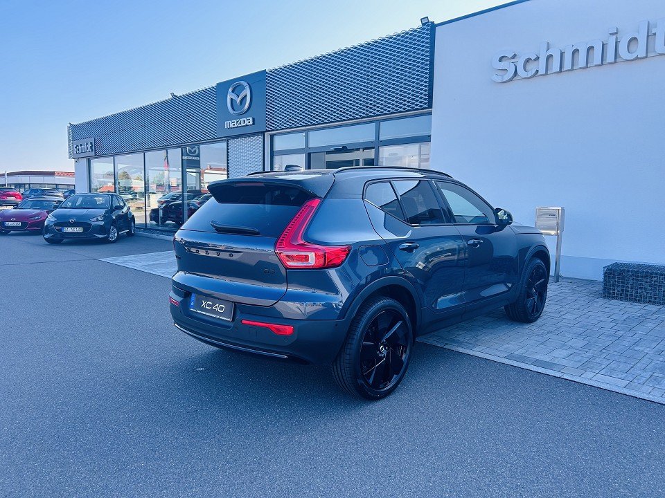 Volvo XC40 B3 Ultra Black Edition XC40 B3 Ultra Black Edition  