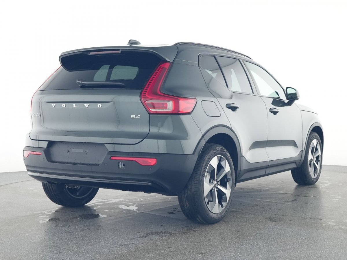 Volvo XC40 B4 Plus Dark Plus Dark 2WD  