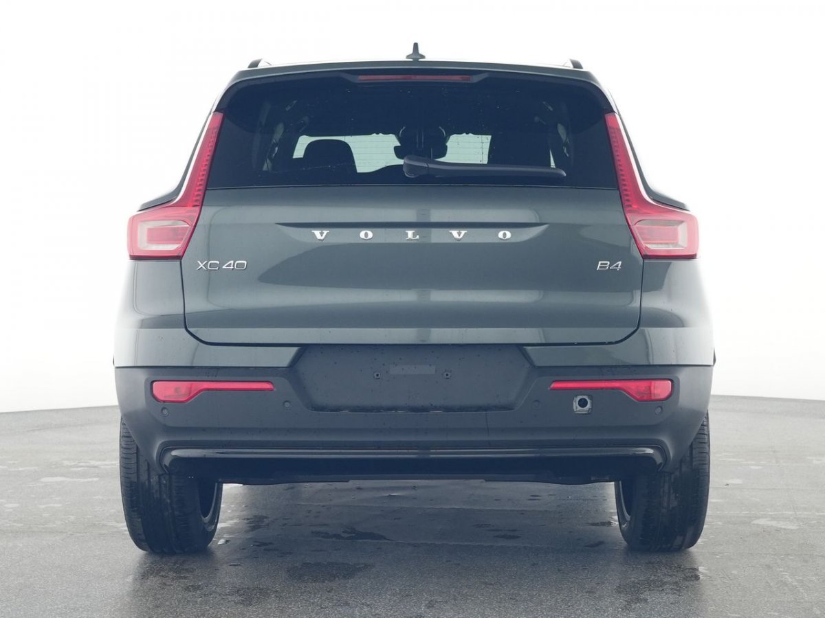 Volvo XC40 B4 Plus Dark Plus Dark 2WD  