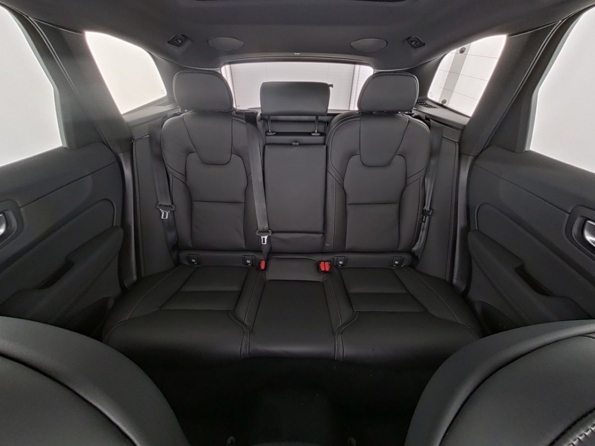 Volvo XC60 B5 Ultra Black Edition Ultra Black Edition AWD  