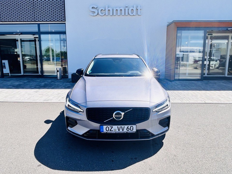 Volvo V60 B4 Plus Dark Plus Dark  