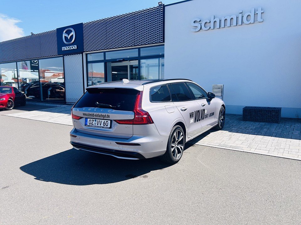 Volvo V60 B4 Plus Dark Plus Dark  