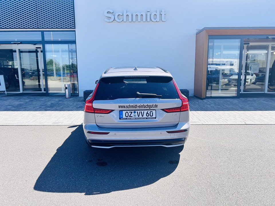 Volvo V60 B4 Plus Dark Plus Dark  