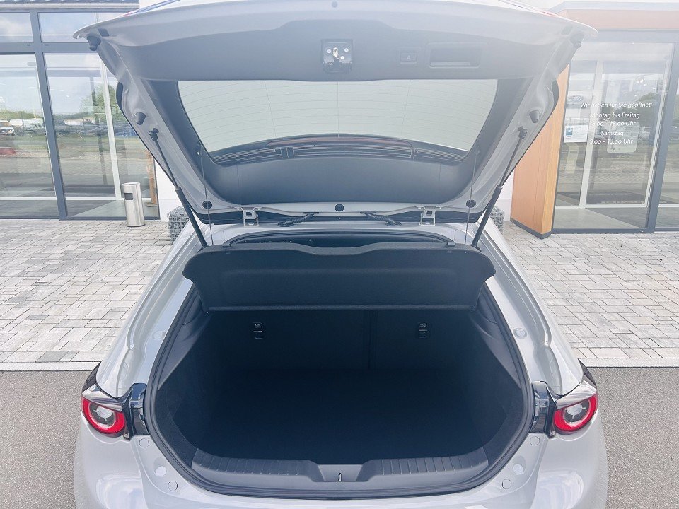 Mazda 3 2.5L e-SKYACTIV G 140ps