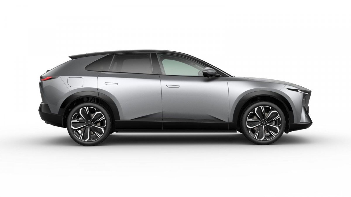 Mazda CX6E EV 258ps